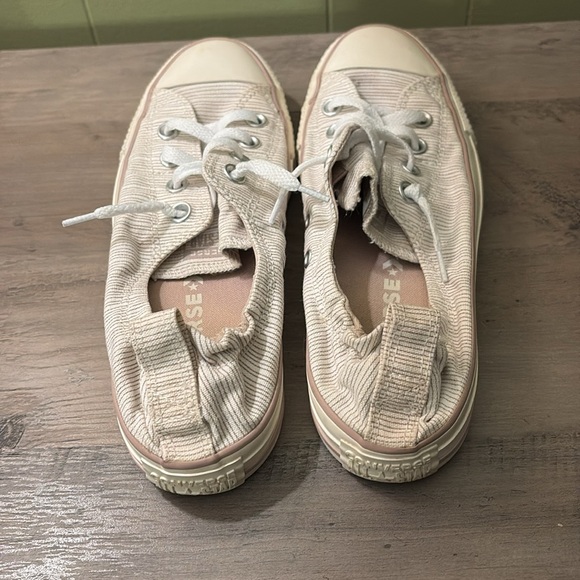 Converse Shoreline sneakers in size 8 women’s - Picture 4 of 8